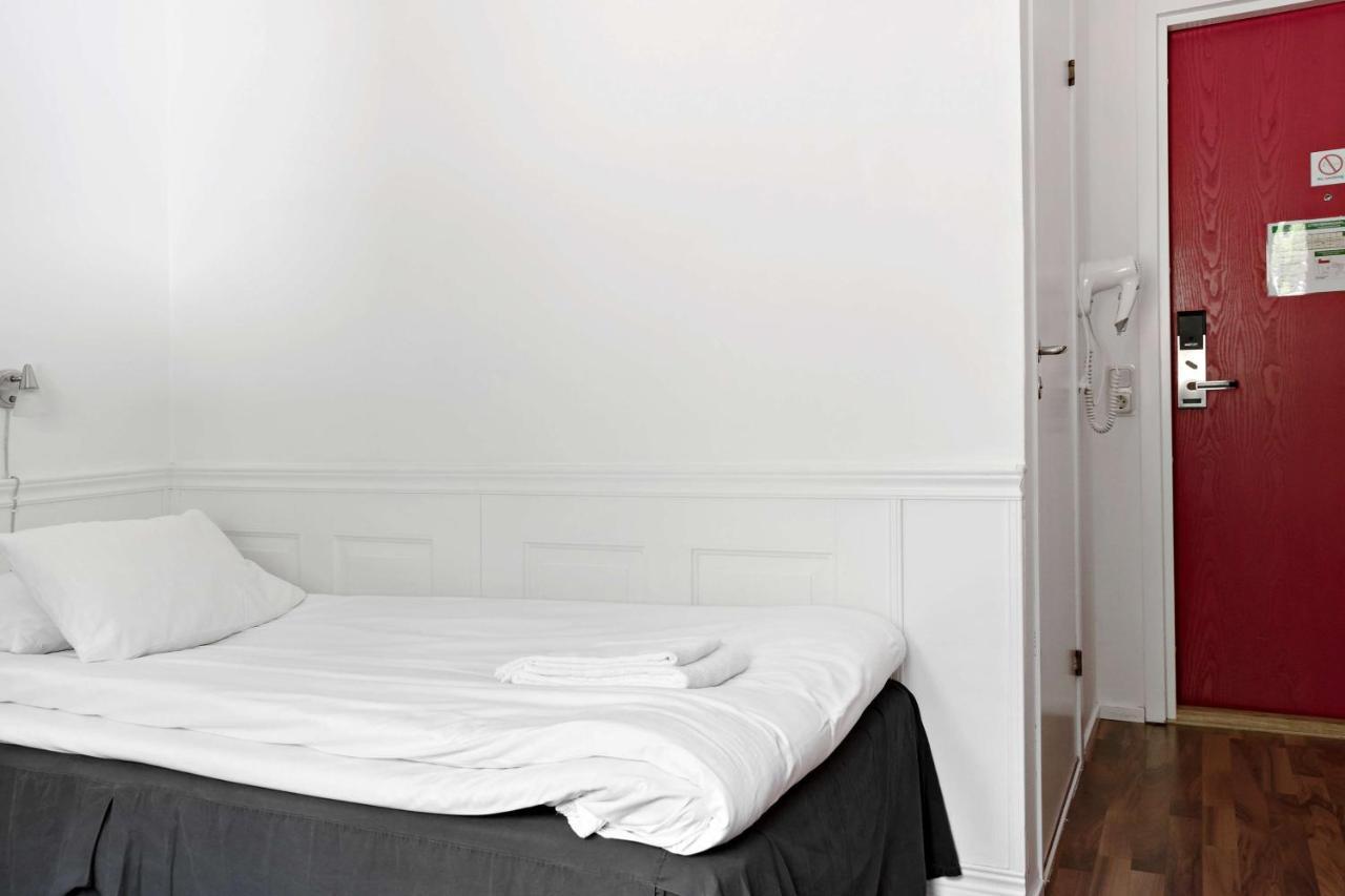Sure Hotel By Best Western Vilsta Sporthotell Eskilstuna Exterior photo